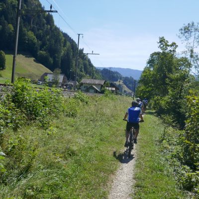 109 Schmaler Trail entlang der Ilfis